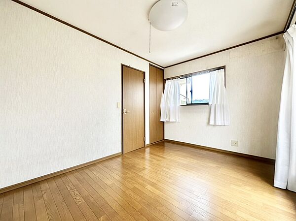 子供部屋にもおすすめ。クローゼット付きの洋室。