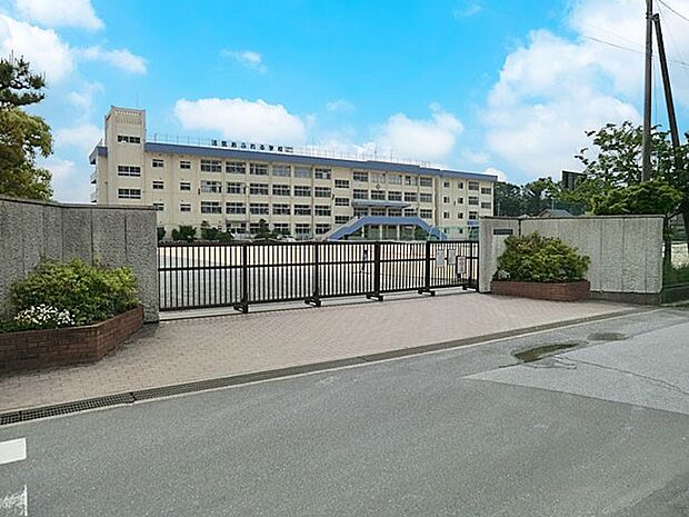 中学校 757m 市川市立下貝塚中学校