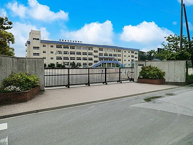 中学校 520m 市川市立下貝塚中学校