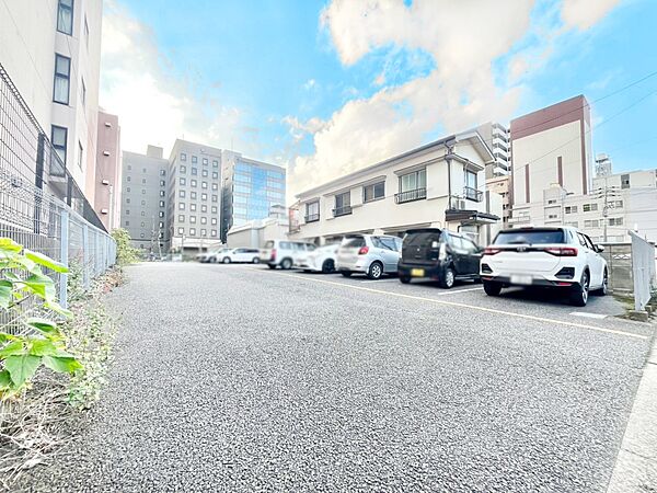 駐車場（空き状況は都度ご確認ください）