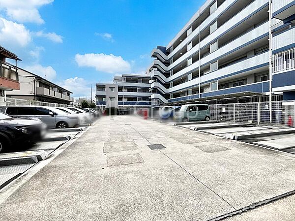 駐車場（空き状況は都度ご確認ください）