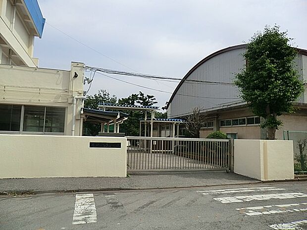 中学校 1920m 船橋市立高根台中学校
