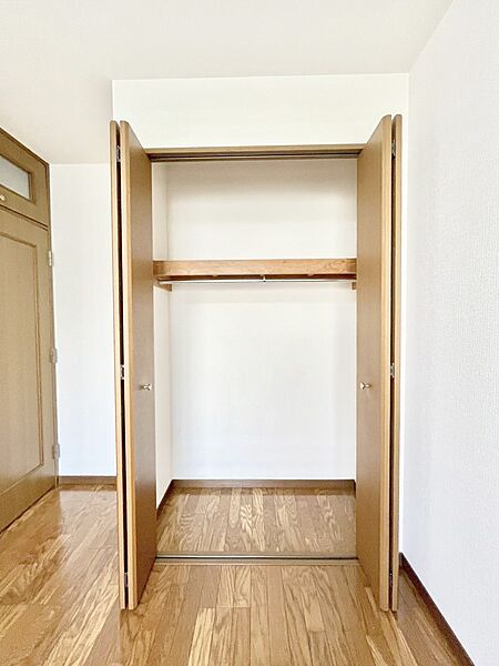 たっぷりの収納スペースでいつでも住空間がスッキリ保てそう