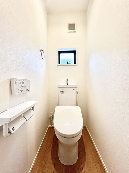 トイレは1階と2階それぞれに配置されていてとても便利です。
