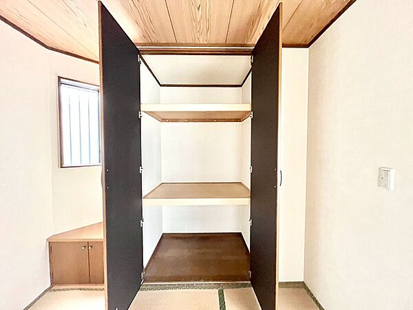 たっぷりの収納スペースで快適に暮らせそう