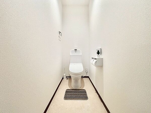 トイレは温水洗浄機能付き