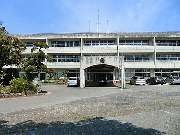 中学校 2100m 富士見中学校