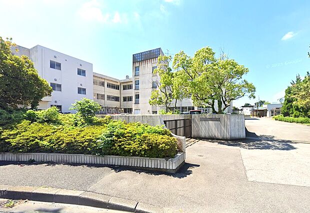 中学校 800m 八千代市立東高津中学校