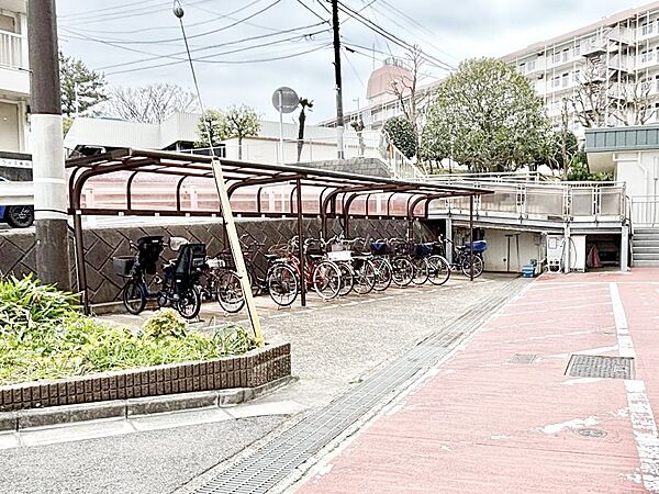 外観 自転車置き場（空き状況は都度ご確認ください）