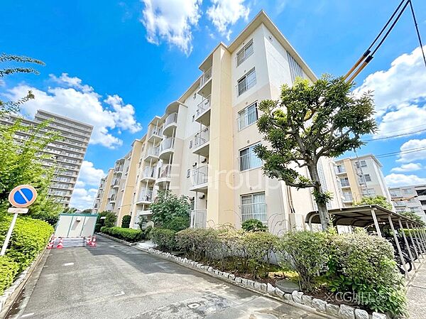 溢れる陽光でご家族の笑顔も輝く