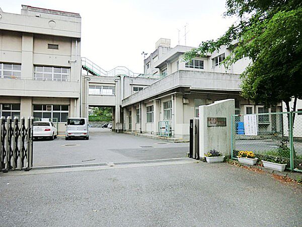 小学校 160m 千葉市立朝日ケ丘小学校
