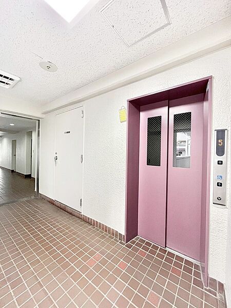 日常の上り下りに便利なエレベーター