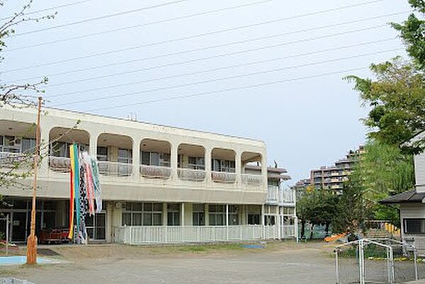 幼稚園・保育園 700m 作草部保育園