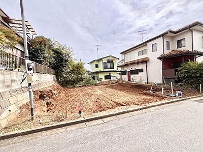 外観:たっぷりの陽光と心地よい風が舞い込む住まい 外観:たっぷりの陽光と心地よい風が舞い込む住まい