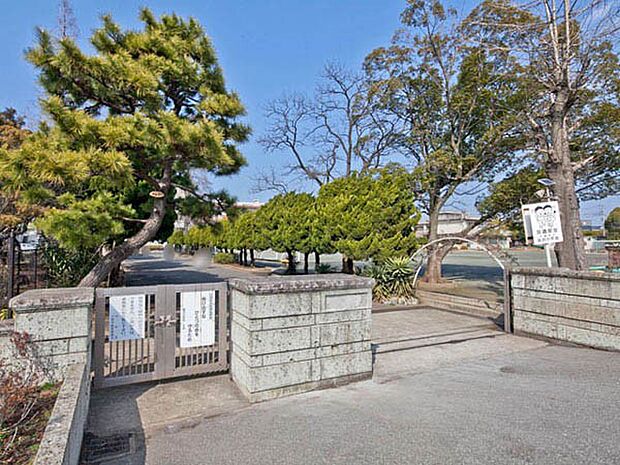 小学校 400m 千葉市立鶴沢小学校