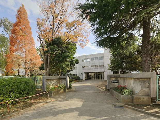 中学校 1600m 八千代市立高津中学校