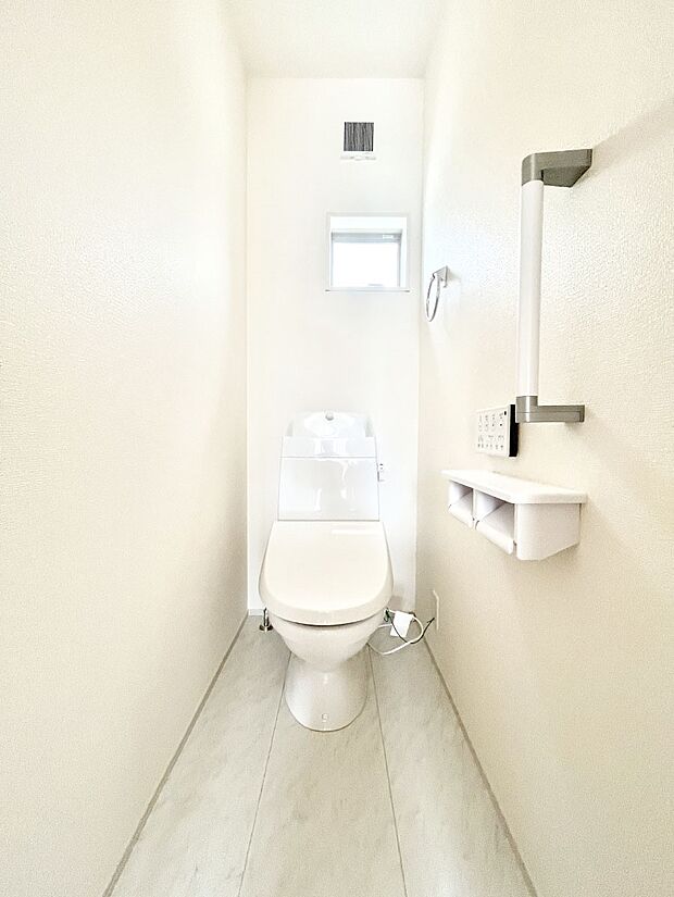 トイレは1階と2階それぞれに配置されていてとても便利です。 
