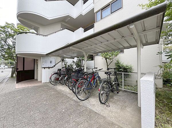 外観 自転車置き場（空き状況は都度ご確認ください）