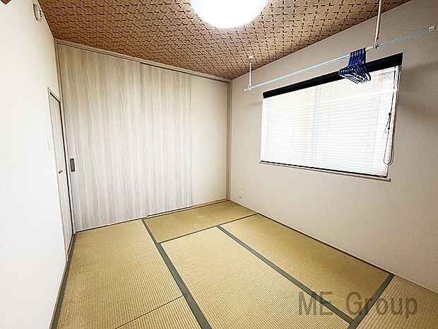 1F和室。リビング横の和室は、扉を開放すると開放的な空間になります。
