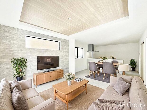 お洒落で開放感のある折り上げ天井を採用したリビング※家具はCGです