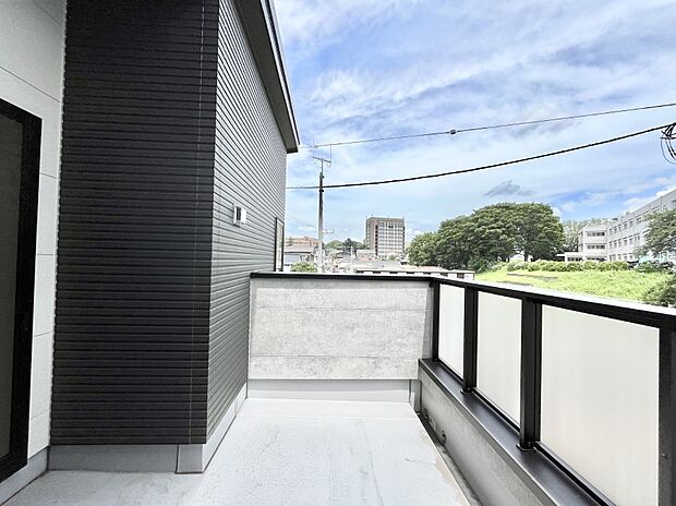 風通しの良いバルコニー