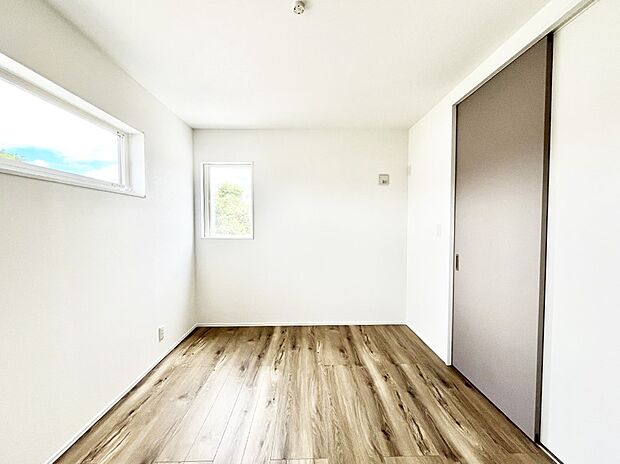 爽やかな日差しがお部屋全体を優しく包み込んでくれます