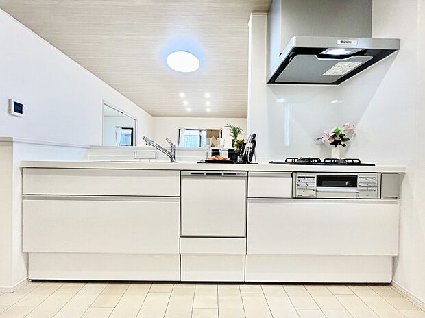 毎日使うキッチンだから、使いやすさ＆お手入れのしやすさにこだわりました。  