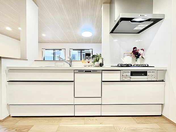 毎日使うキッチンだから、使いやすさ&お手入れのしやすさにこだわりました。