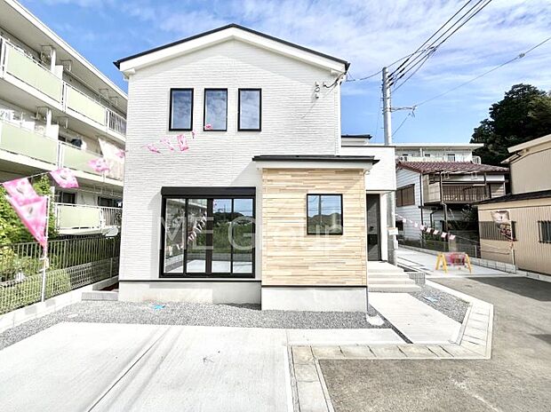 洗練された外観、上質な住空間が広がる室内は永く安心して過ごせる住居です。 