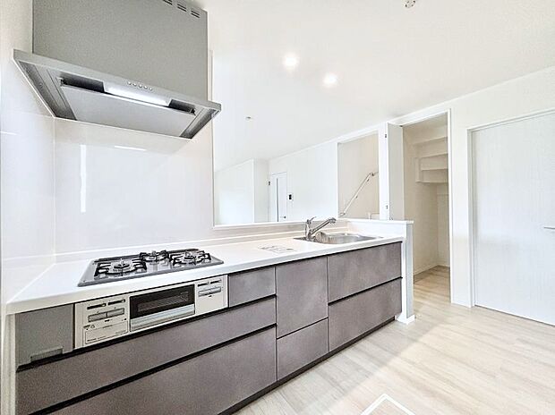 毎日使うキッチンだから、使いやすさ＆お手入れのしやすさにこだわりました。 