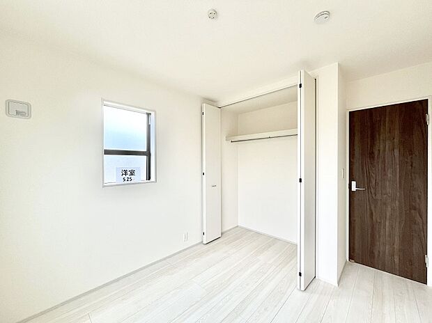 収納が充実しているので居住スペースを広々使えます