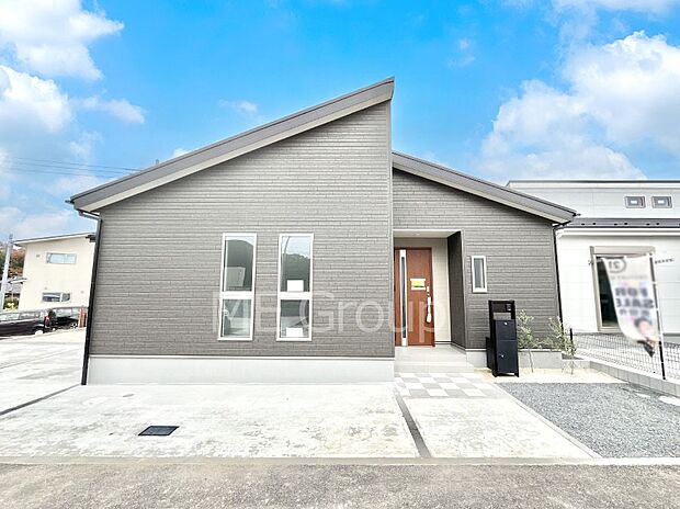 溢れる陽光でご家族の笑顔も輝く