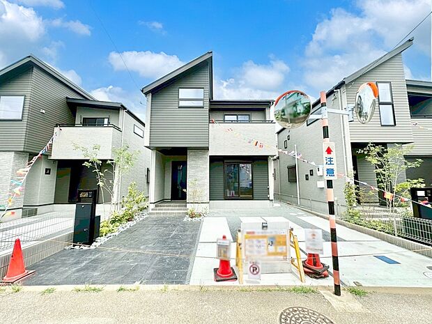 洗練された外観、上質な住空間が広がる室内は永く安心して過ごせる住居です。 