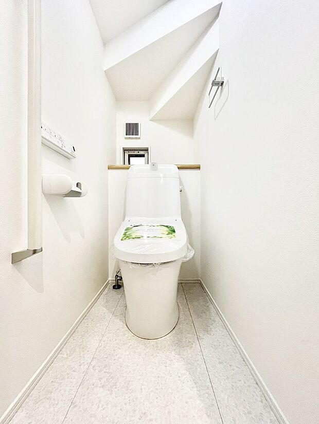 トイレは温水洗浄機能付き