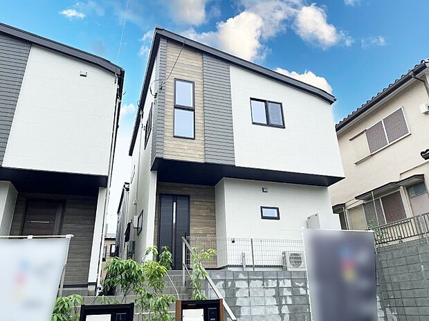 溢れる陽光でご家族の笑顔も輝く