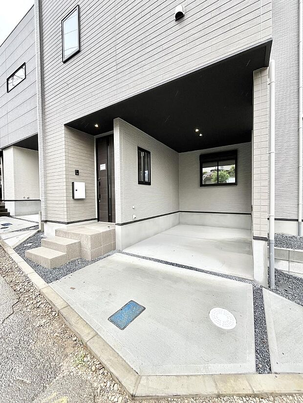 雨風から大切な愛車を守るビルトインガレージ