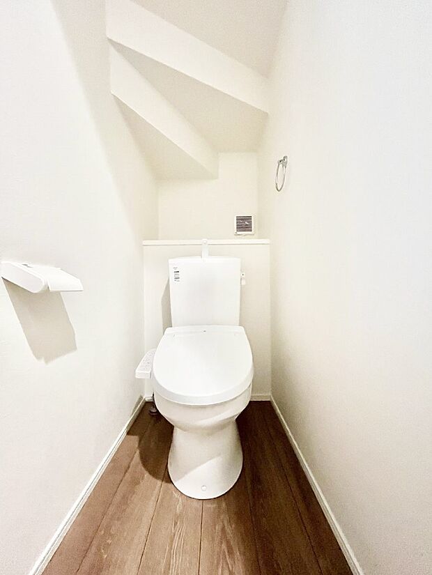 トイレは温水洗浄機能付き