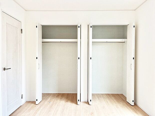 たっぷりの収納スペースで快適に暮らせそう
