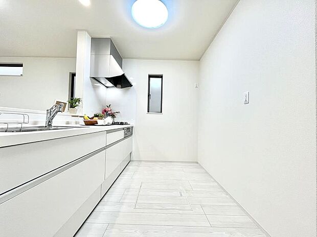 ゆとりあるキッチンではご家族と楽しくお料理ができます。