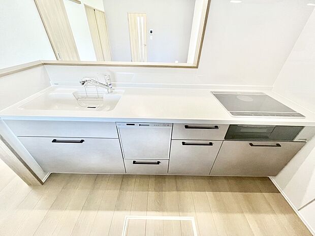 毎日使うキッチンだから、使いやすさ＆お手入れのしやすさにこだわりました。  