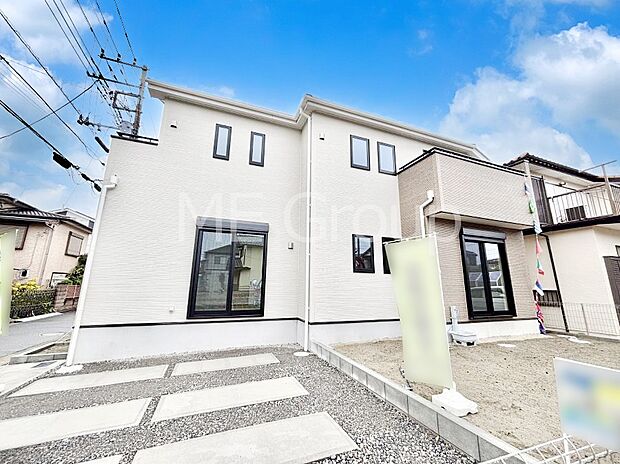 たっぷりの陽光と心地よい風が舞い込む住まい 