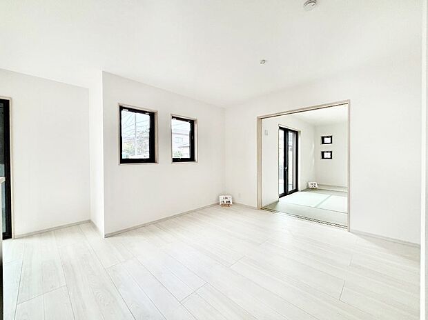 家族の笑顔が自然と生まれてくる、そんな雰囲気のダイニングに仕上がっています 