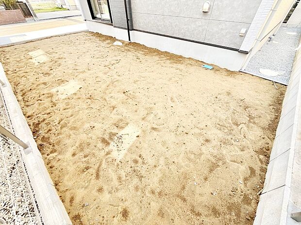 明るさたっぷりのお庭