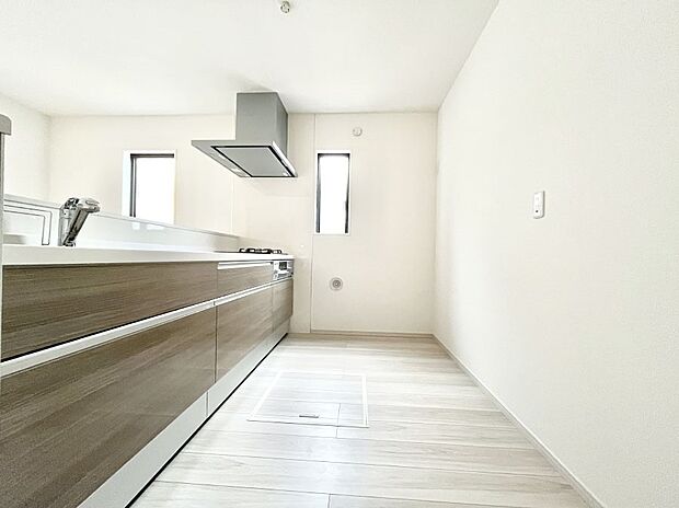 ゆとりあるキッチンではご家族と楽しくお料理ができます。