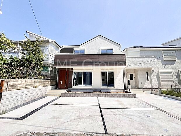 洗練された外観、上質な住空間が広がる室内は永く安心して過ごせる住居です。 