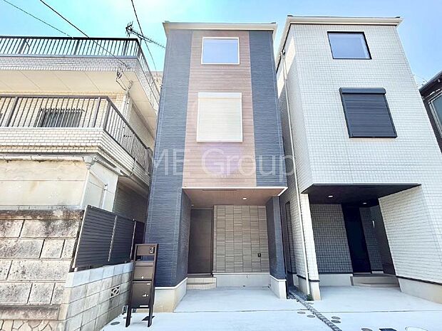 洗練された外観、上質な住空間が広がる室内は永く安心して過ごせる住居です。 