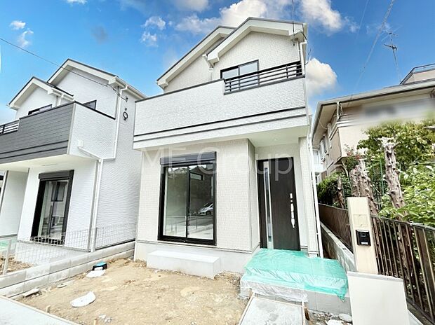 たっぷりの陽光と心地よい風が舞い込む住まい 