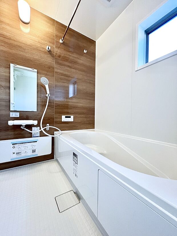 一日の疲れを癒やす大切なバスタイム。ゆっくりとお風呂を楽しんで疲れをとりたいですね！  