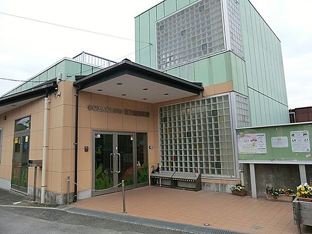 幼稚園・保育園 2400m 梅乃園幼稚園