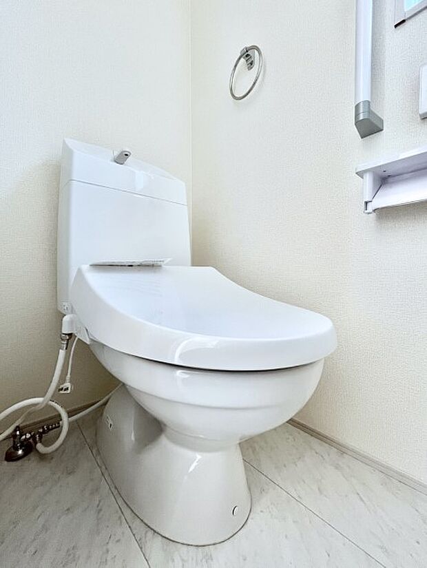 トイレは温水洗浄機能付き
